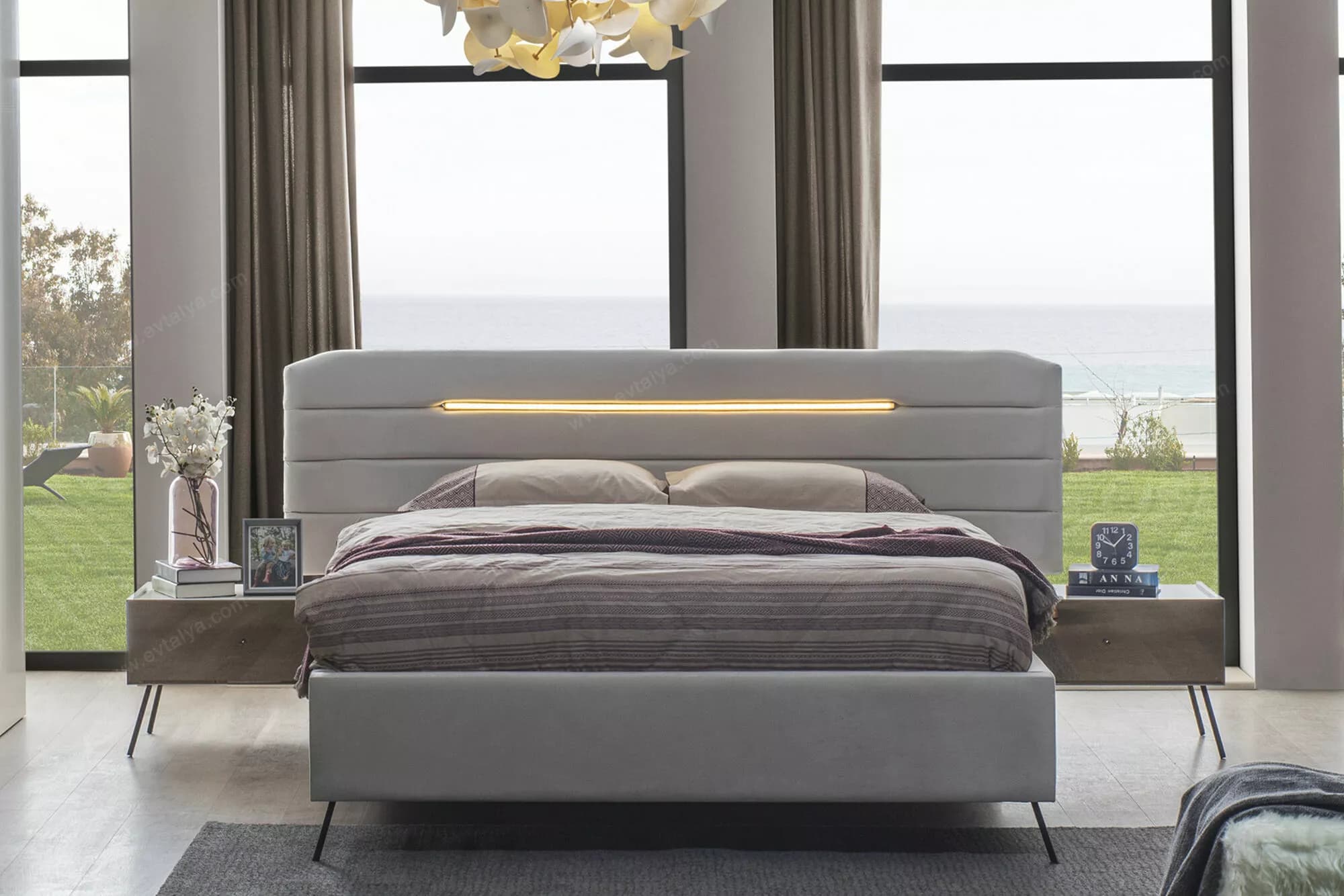 Bronze Ledli Bazalı Karyola 2