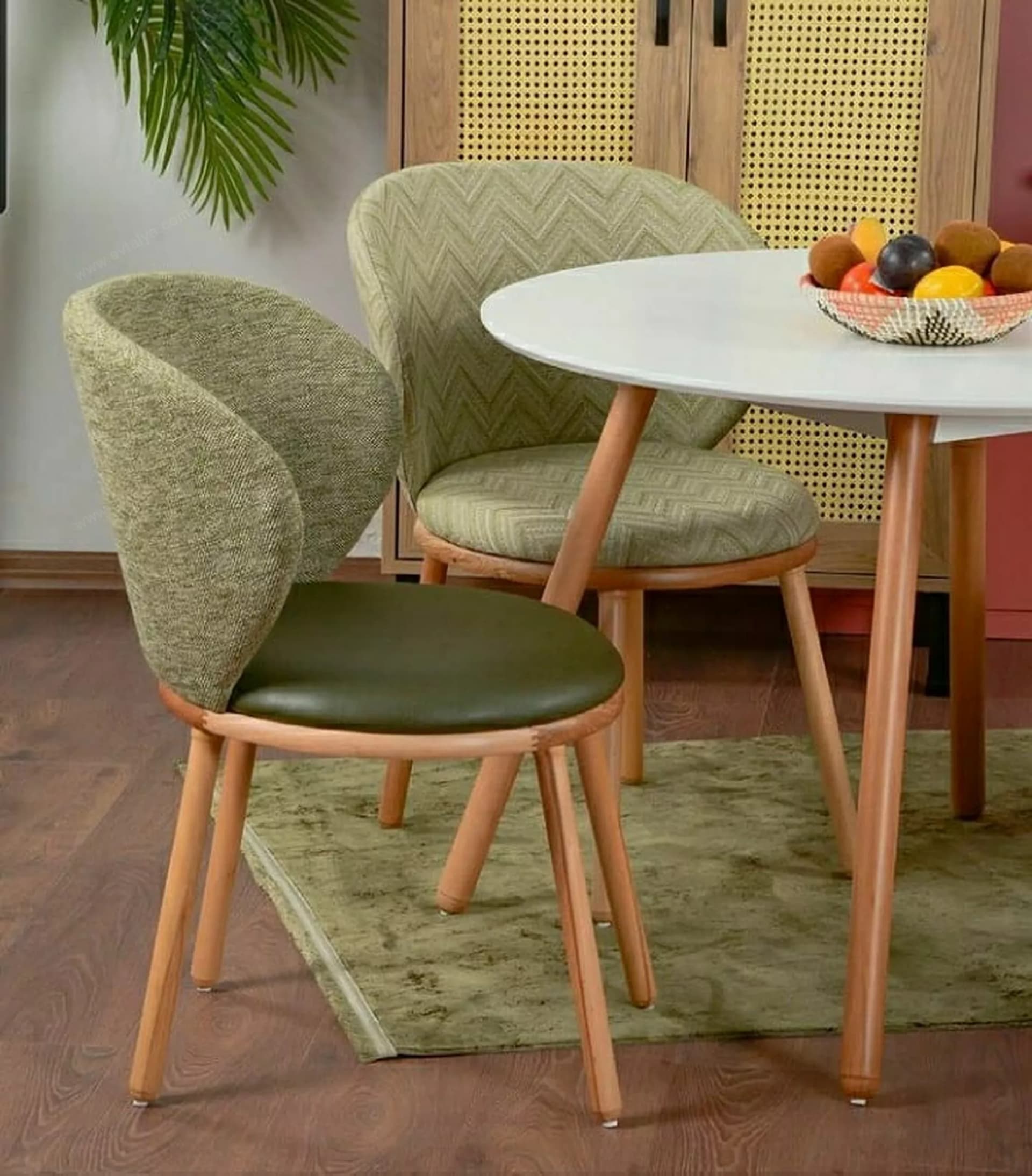 Dominik Siyah Beyaz Masa