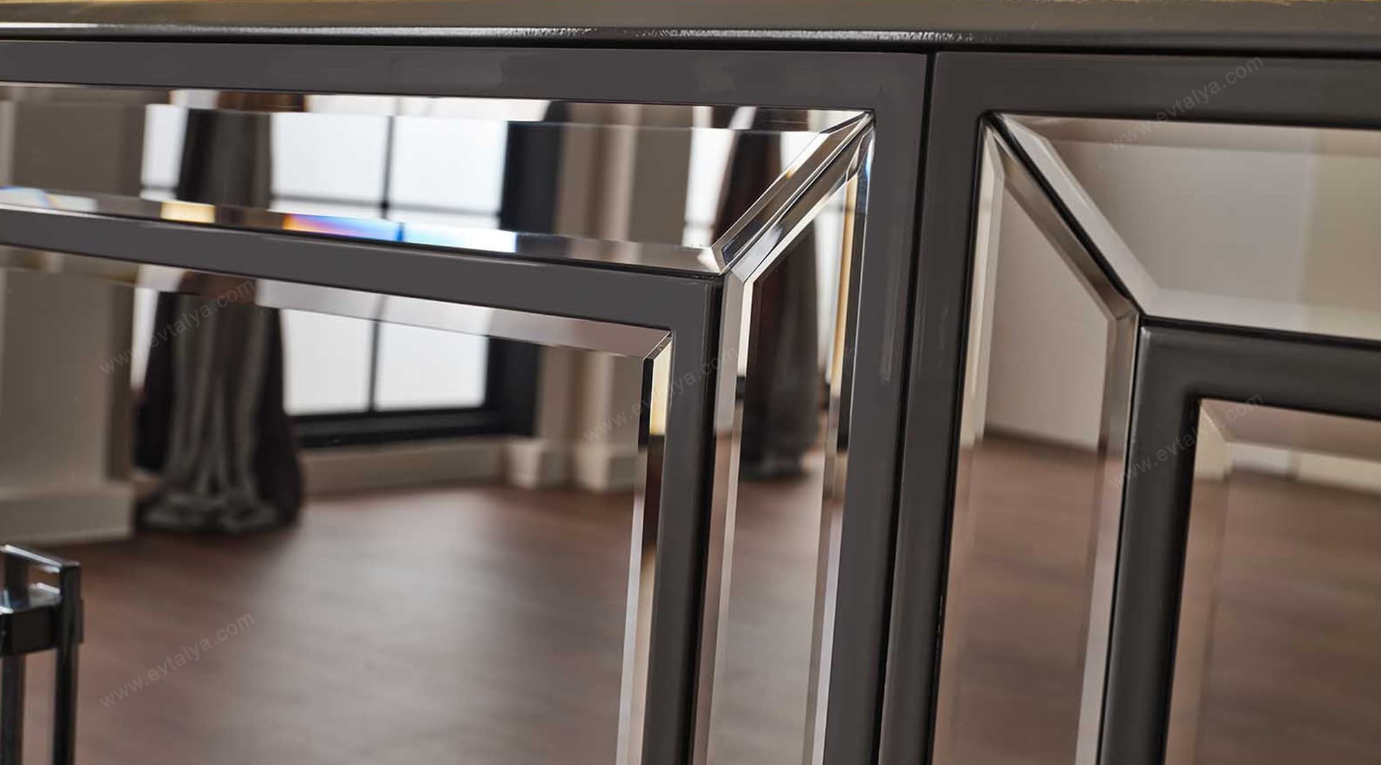 Gucci Art Deco Antrasit Yemek Odası Takımı - Image 5