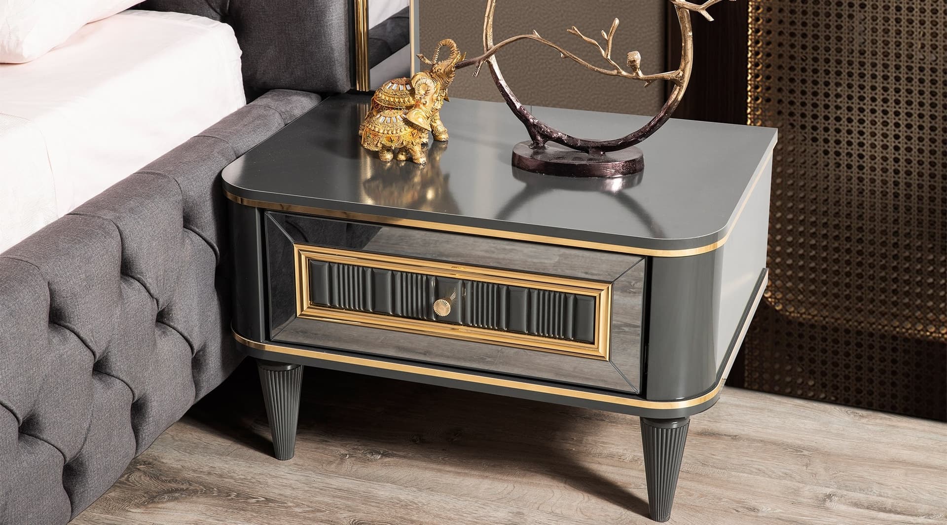 Luxury Avangard Beyaz Komodin - Image 1