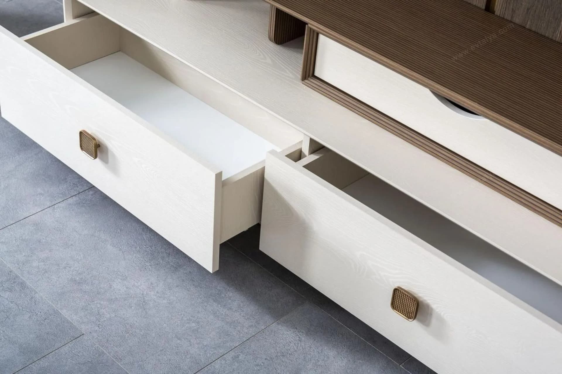 Orjin Ahşap Puflu TV Ünitesi - Image 6
