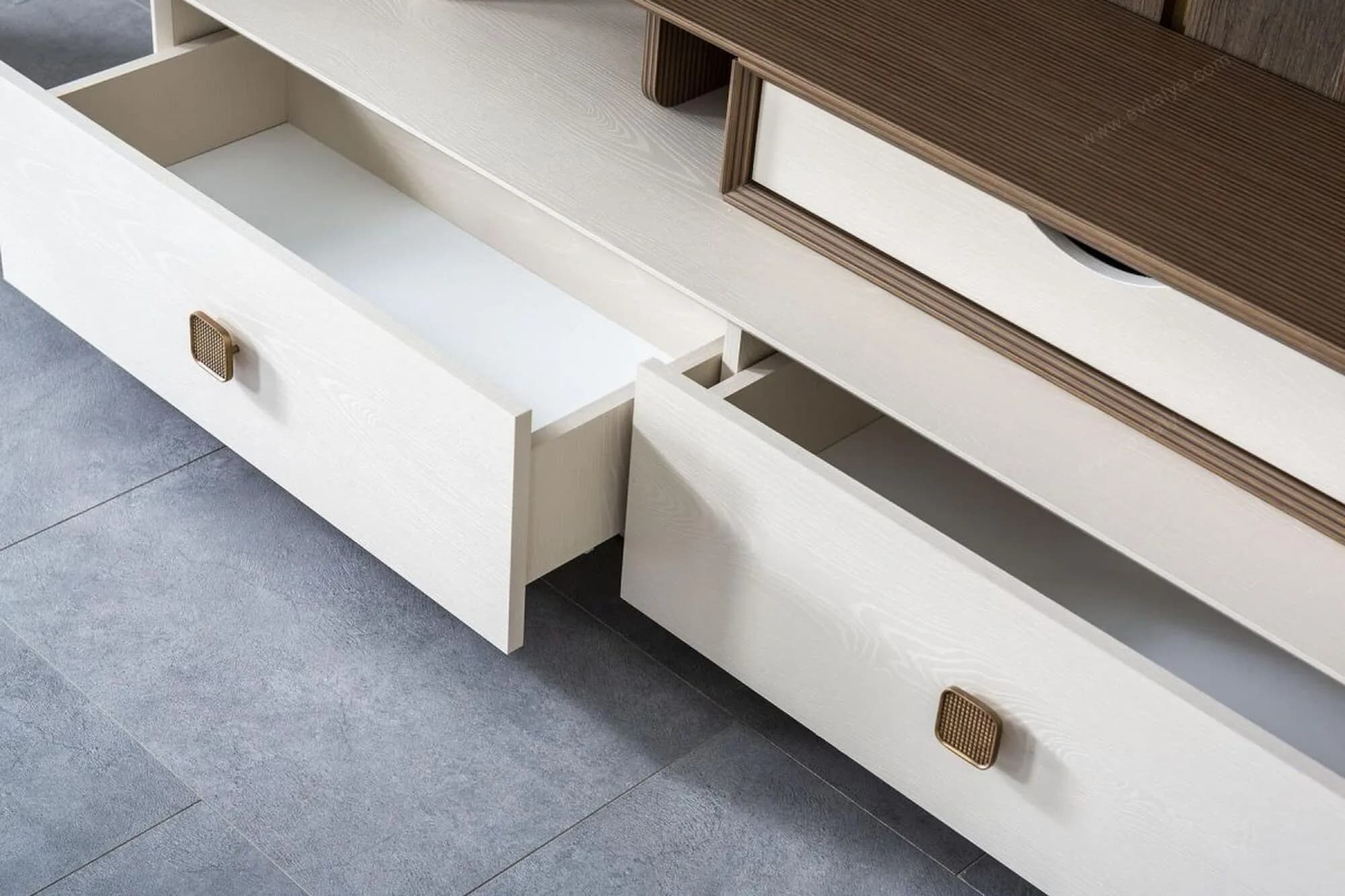 Orjin Puflu, Alt Blok TV Ünitesi - Image 3