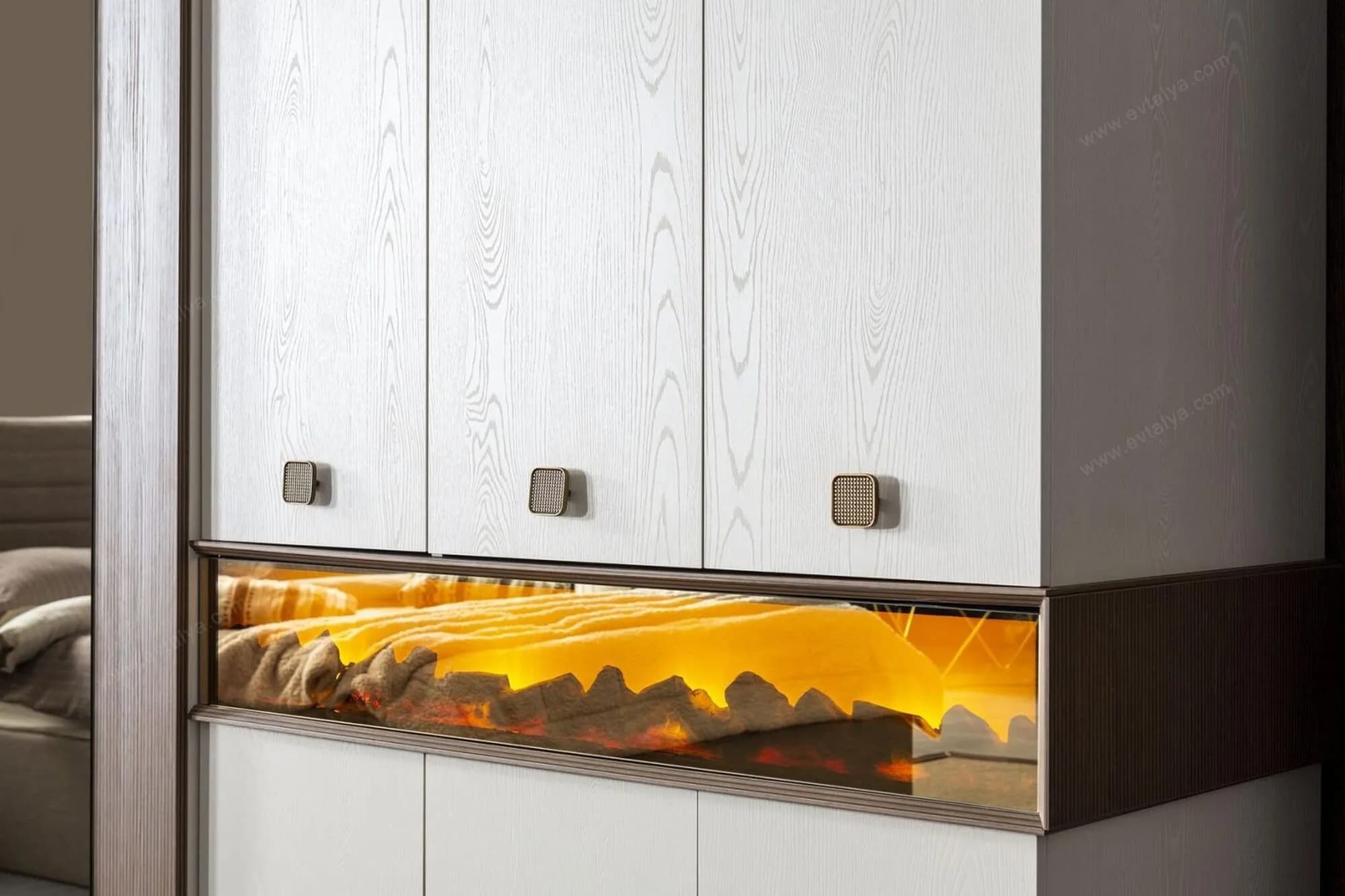 Orjin 6 Kapaklı, Şömineli Gardırop - Image 3